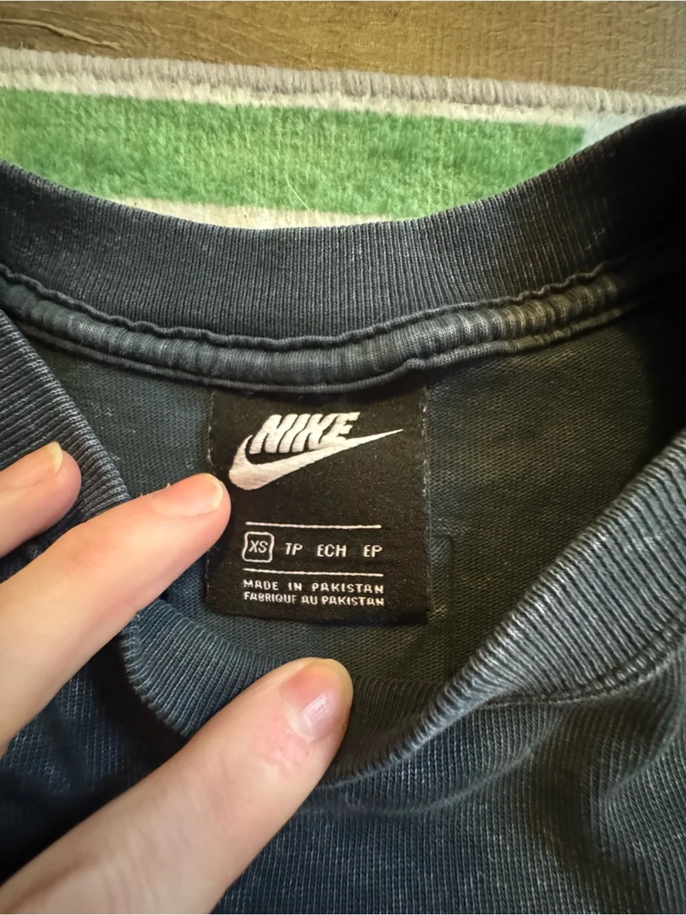 Nike XS Black Mineral-Wash Sleeveless Crop-Top